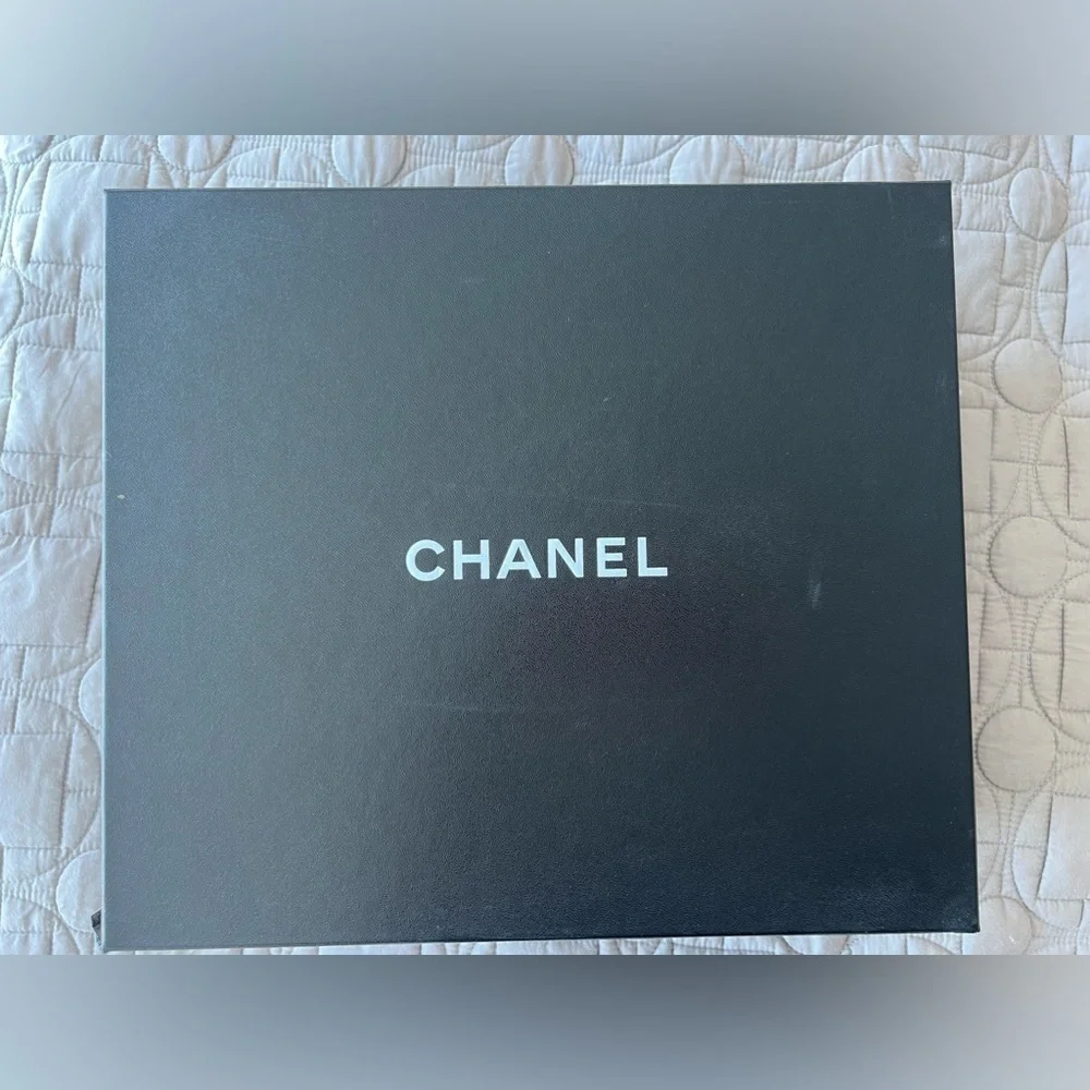 Chanel Black Box